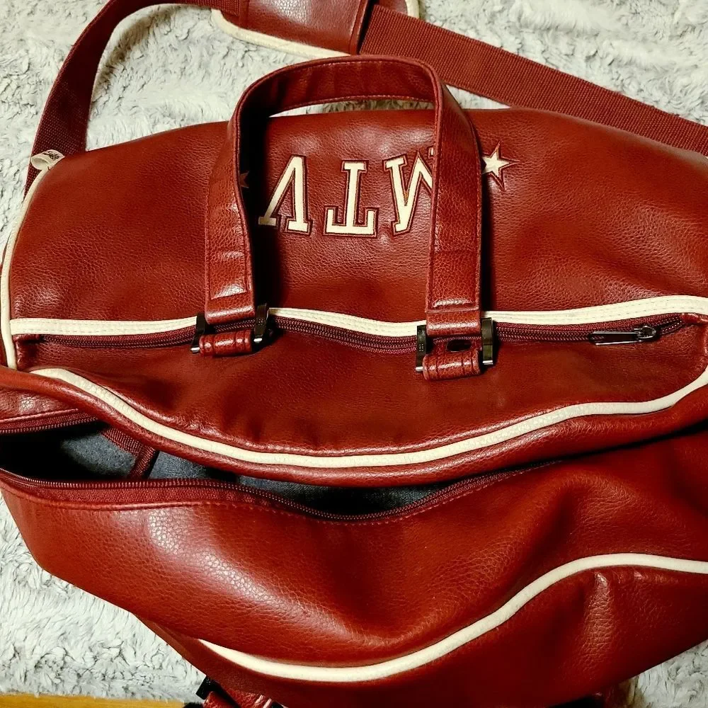 Vintage MTV Varsity Travel Bag - Picture 3 of 8